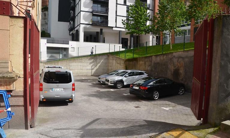 3 Sirimiri Bilbao Spain Lowest Booking Rates For Sirimiri In Bilbao